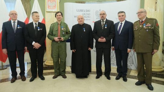Wojewoda lubelski wręczył odznaczenia państwowe i resortowe [zdjęcia]