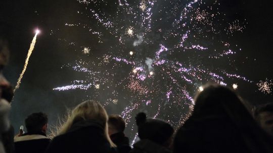 Wojewoda lubelski zakazuje fajerwerków, ale robi „okienko” 