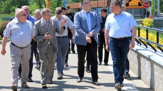 Wojewoda na wałach wiślanych: Wcale nie jest tak źle, jak twierdzi marszałek