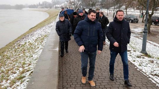 Wojewoda sprawdzał wały. "Jesteśmy przygotowani"