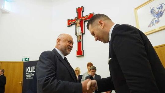 Wojewoda wręczył odznaczenia na KUL
