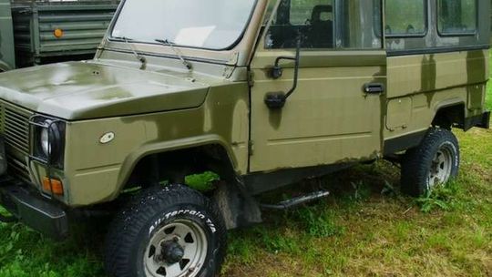 Wojsko znów sprzedaje pojazdy. Kup honkera albo jelcza [zdjęcia]