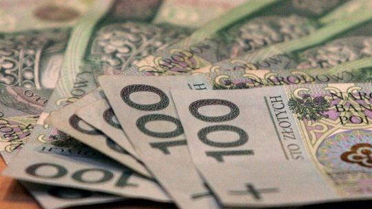 Wójt brał wyższą pensję niż powinien? Prokuratura: przestępstwa nie było