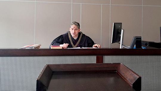 Wójt Ulhówka skazany za nękanie. Zakochał się w młodej lekarce