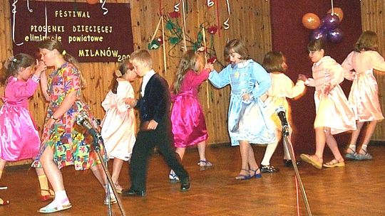 Wokaliści i recytatorzy na scenicznych deskach