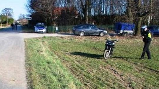Wola Osowińska: Motocyklista potrącił w rowerzystkę
