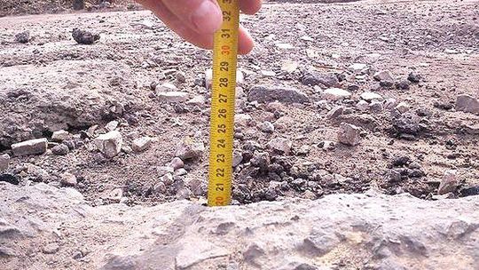 Wólka. Droga może mieć głębię... czyli dziury!