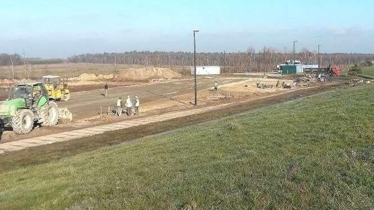 Wólka Rokicka: Trwa budowa sortowni śmieci