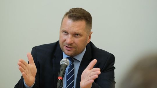 „Wolność nauki” według Czarnka. Chce wziąć pod ochronę prawicowych wykładowców