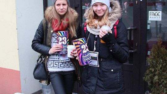 WOŚP w Białej Podlaskiej: Kwestuje kilkaset osób