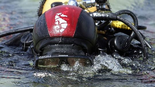 Wpadł do rzeki i utonął? Nie udało się uratować życia 77-latka