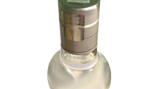 Wpadł dwa razy w ciągu godziny na kradzieży wódki