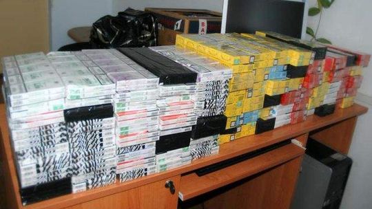 Wpadł z kontrabandą. 1000 paczek papierosów
