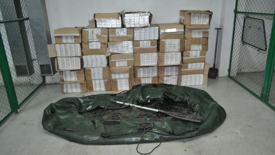 Wpadli przemytnicy papierosów. Nie wypalił desant przez Bug 