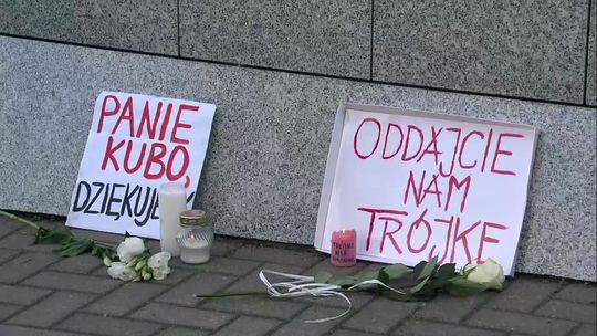 „Wprowadzono nam stan wojenny”. Protest po odwołaniu nowego dyrektora Trójki
