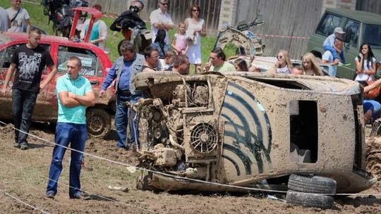 Wrak Race: W błocie można się stukać, ale bez złośliwości