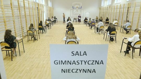 Wreszcie odetchnęli! Ósmoklasiści i maturzyści znają już wyniki egzaminów