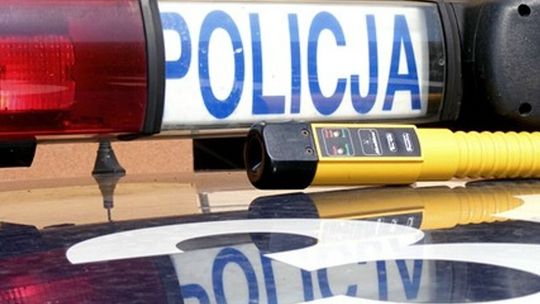 Wsiadł za kierownicę, jechał i zasnął „Bełkotliwa mowa, silna woń alkoholu”