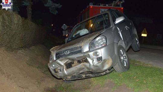 Wsiadła za kółko po alkoholu. Samochód z dziećmi dachował