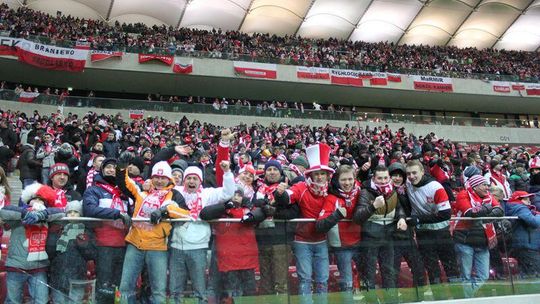 Wspaniała atmosfera na Stadionie Narodowym (zdjęcia)