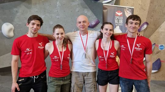 Wspinacze Pol-Inowex Skarpy Lublin drużynowymi wicemistrzami Polski w boulderingu