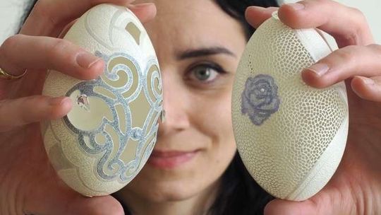 Współczesne pisanki z Lublina: Jak powstają rzeźbione wydmuszki?