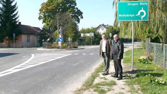 Współpraca starostwa i gminy buduje drogi i chodniki