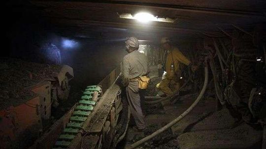 Wstrząs w kopalni Rudna. Nie żyje ośmiu górników