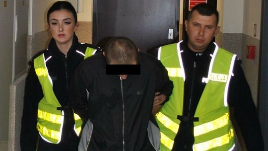 Wszczynał awantury i groził ojcu, że go zabije. 32-latek trafił za kraty