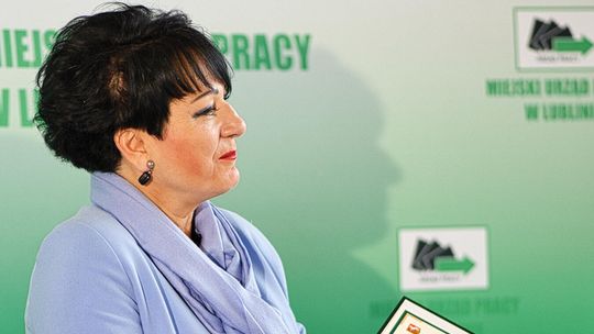 Wszyscy radni znają dyrektorkę Kępę. Prezydent Pruszkowski przyznaje się do „niecnego czynu”