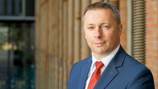 Wszyscy samorządowcy zarobią więcej. Ale nie burmistrz tego miasta