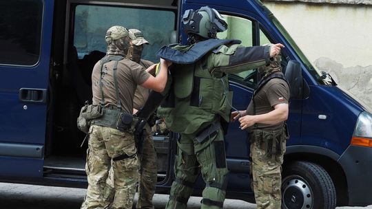 Wszystkie służby w najwyższej gotowości. "Proszę o zwrócenie uwagi na osoby wzbudzające podejrzenie w obiekcie CSK"