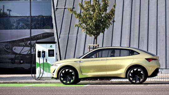 Wszystko, co chcesz wiedzieć o samochodach elektrycznych