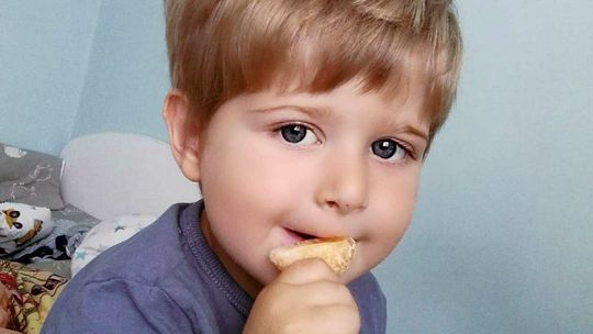 Wszystko zmieniło się po zwykłej anginie. "Synek z dnia na dzień przestał jeść"