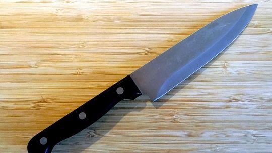 Wujek zabił kuzyna, zadał mu kilkanaście ciosów nożem