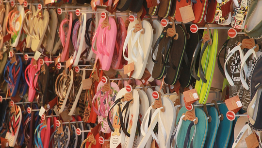 Wybierz klapki na lato i ciesz się komfortem w upalne dni