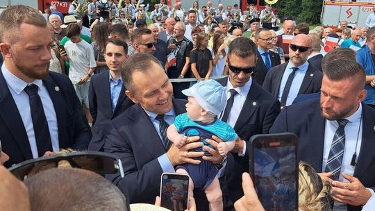 Wyborcze obietnice Karola Nawrockiego. Kto wierzy, że prezydent je zrealizuje?