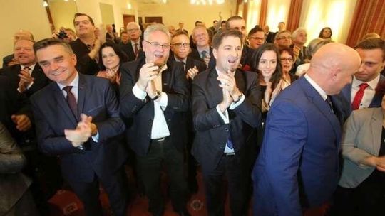 Wybory 2015 - wyniki: Ogromna przewaga PiS w Lubelskiem. Komentarze polityków (wideo, zdjęcia)