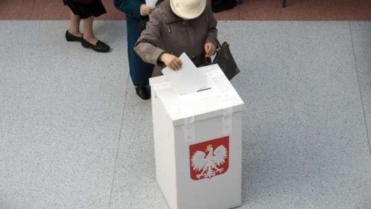 Wybory 2015 - Wyniki PKW: PiS 37,58 proc., PO 24,09 proc. Lewica i KORWiN poza Sejmem