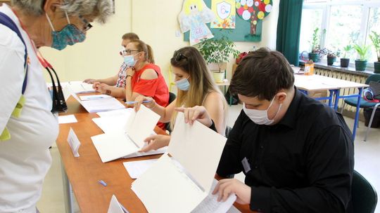 Wybory prezydenckie 2020. Frekwencja w Puławach i powiecie puławskim. Gdzie głosowało najwięcej osób?