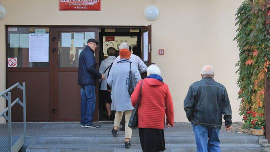 Wybory samorządowe. Puławy czekają na wyniki, problem w dziewiątym obwodzie  