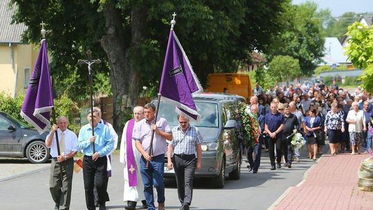 Wybuch gazu w Chodlu. Pochowano dwie osoby, które zginęły tragicznie [zdjęcia]