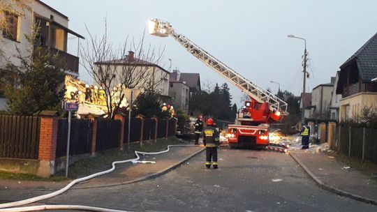 Wybuch gazu w Puławach. Strażacy odnaleźli w gruzach dwa ciała [Aktualizacja]