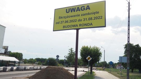 "Wybuchowy" początek budowy ronda? Na miejsce pojechali specjaliści