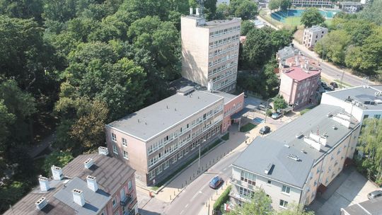Wyburzą urząd przy ul. Leszczyńskiego. Powstanie nowy biurowiec [wizualizacje]
