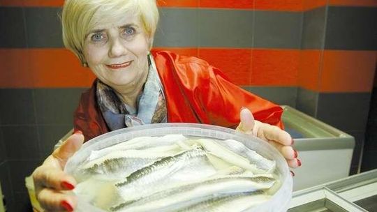 Wyjątkowe przepisy na śledzia. Z kartoflem, po japońsku i pod szubą