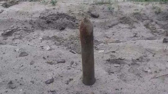 Wykopał w ogrodzie pocisk artyleryjski 
