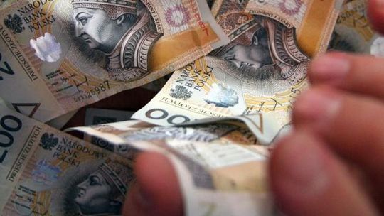 Wykorzystują naiwność, wyłudzają krocie