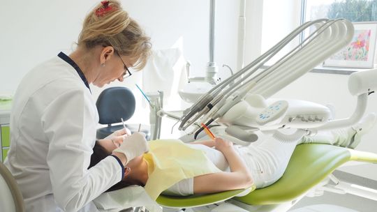 Wyleczą zęby w mobilnym busie. Pierwszy postój już jutro