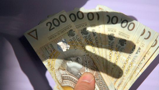 Wyłudzenia w bursie. Dyrektor i księgowa przed sądem